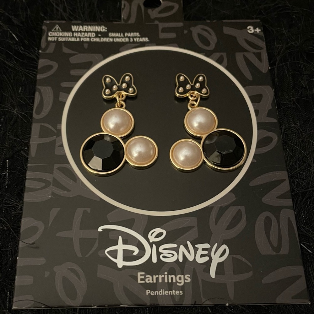 Disney Minnie Mouse dangle pierced earrings